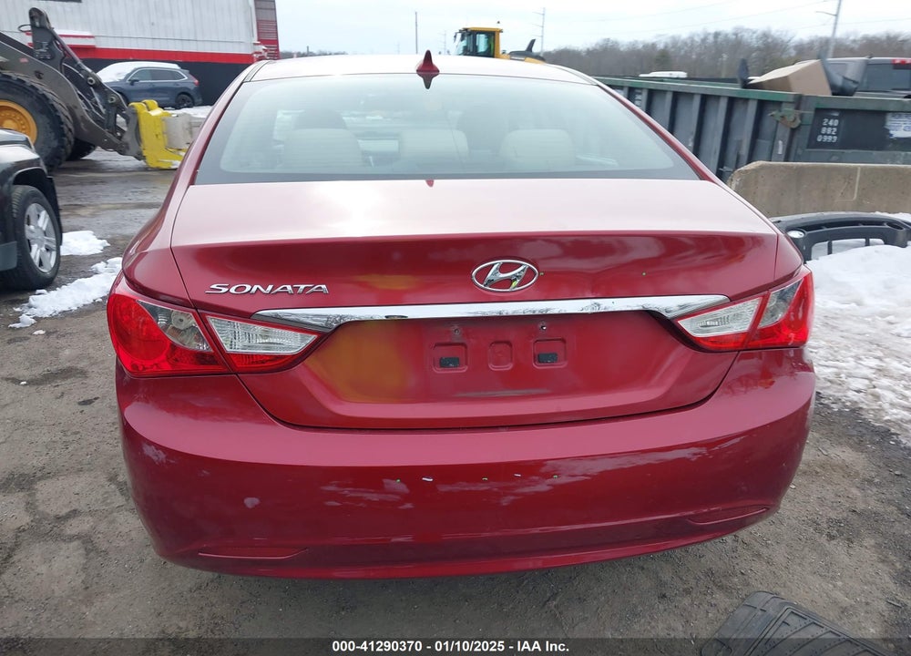 2011 HYUNDAI SONATA GLS VIN: 5NPEB4AC7BH126183