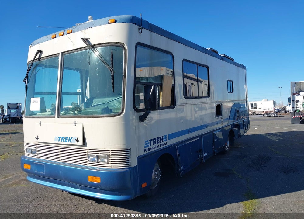 1996 CHEVROLET P30 VIN: 1GBKP37F0T3303075