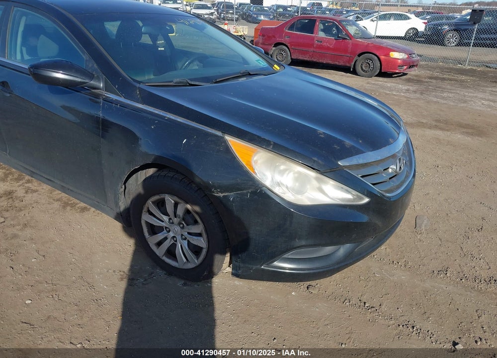 2012 HYUNDAI SONATA GLS VIN: 5NPEB4AC9CH457526