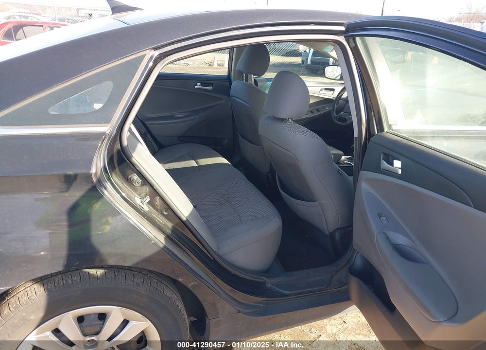 2012 HYUNDAI SONATA GLS VIN: 5NPEB4AC9CH457526