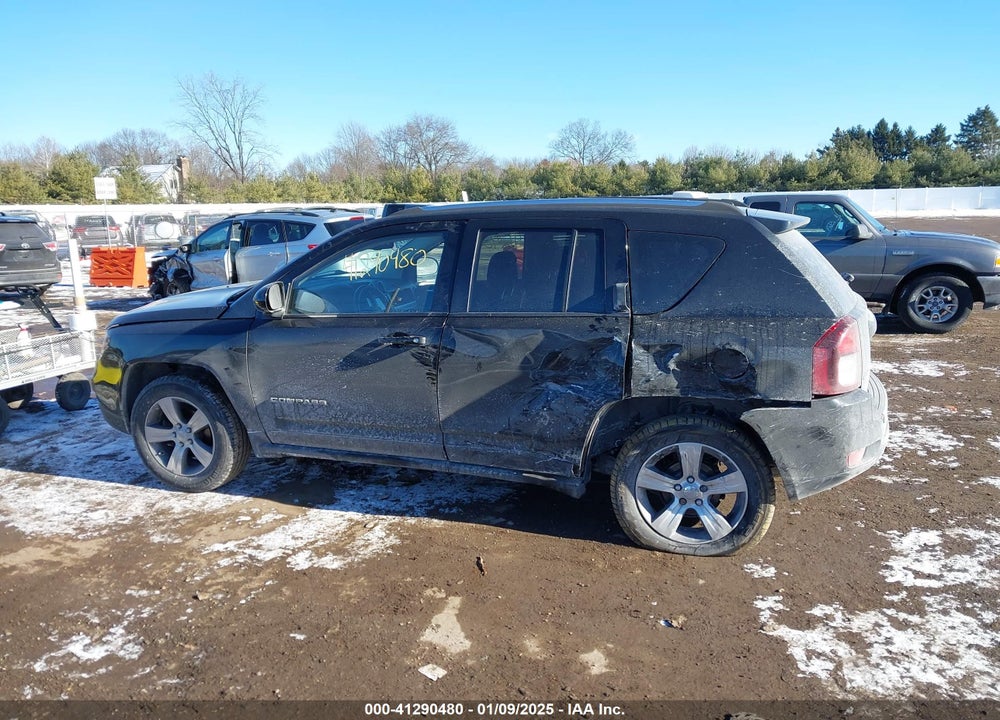 2017 JEEP COMPASS VIN: 1C4NJDEB5HD165566