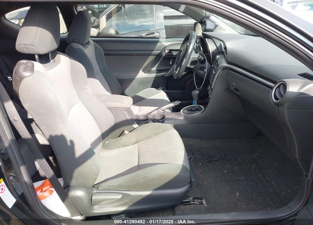 2015 SCION TC VIN: JTKJF5C77FJ009556
