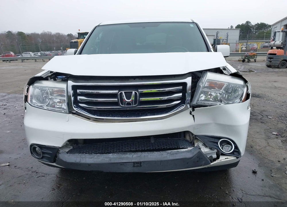 2014 HONDA PILOT EX VIN: 5FNYF3H44EB020433