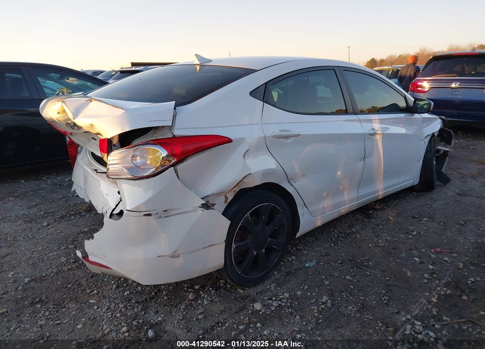 2013 HYUNDAI ELANTRA VIN: 5NPDH4AE5DH200358