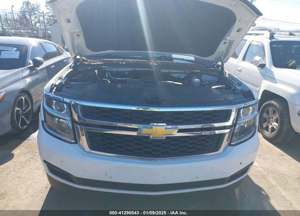 2020 CHEVROLET SUBURBAN 4WD LT VIN: 1GNSKHKC1LR202300