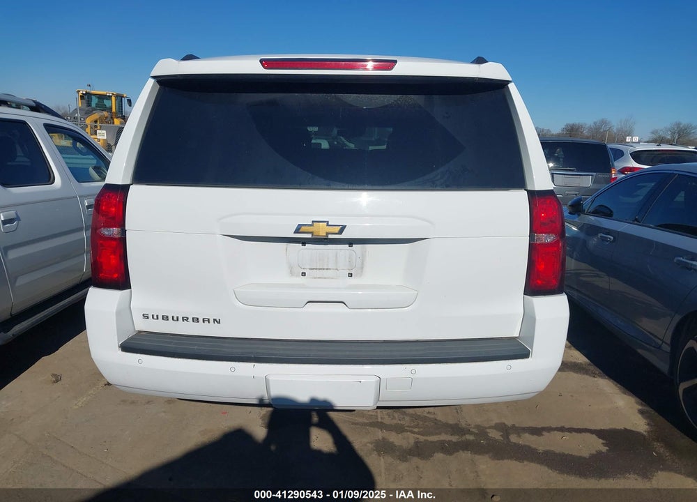 2020 CHEVROLET SUBURBAN 4WD LT VIN: 1GNSKHKC1LR202300