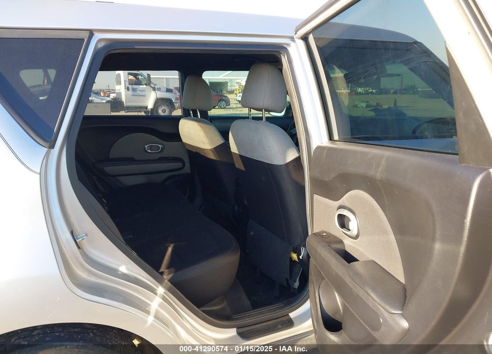 2017 KIA SOUL VIN: KNDJN2A26H7484289