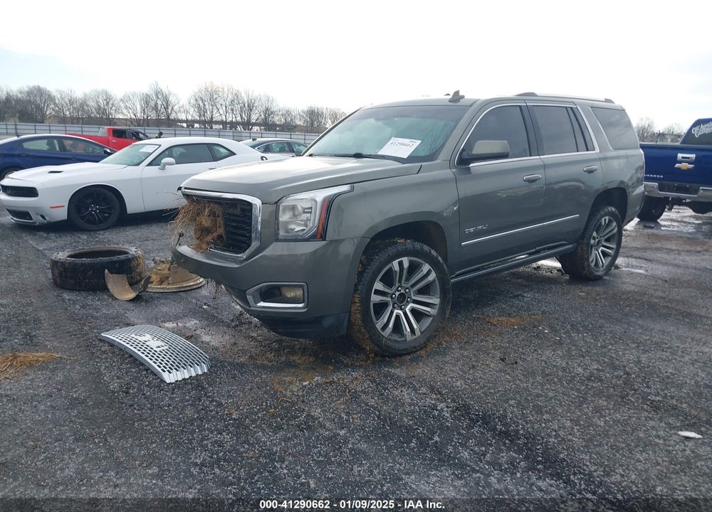 2017 GMC YUKON DENALI VIN: 1GKS2CKJ8HR367976