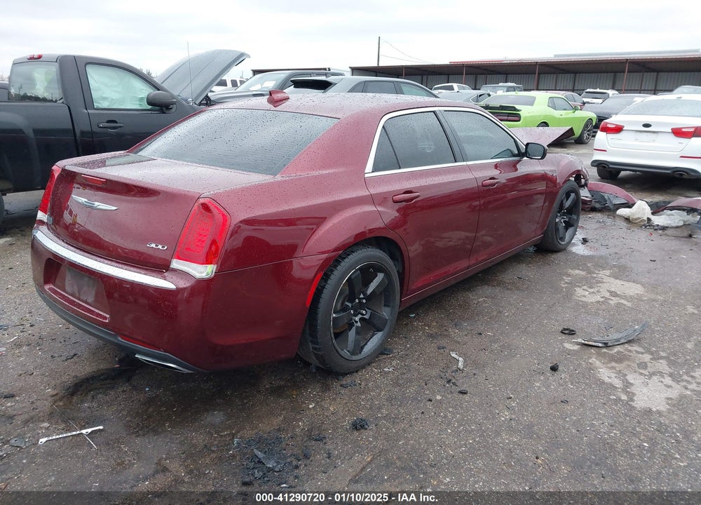 2016 CHRYSLER 300 VIN: 2C3CCAAG2GH343621