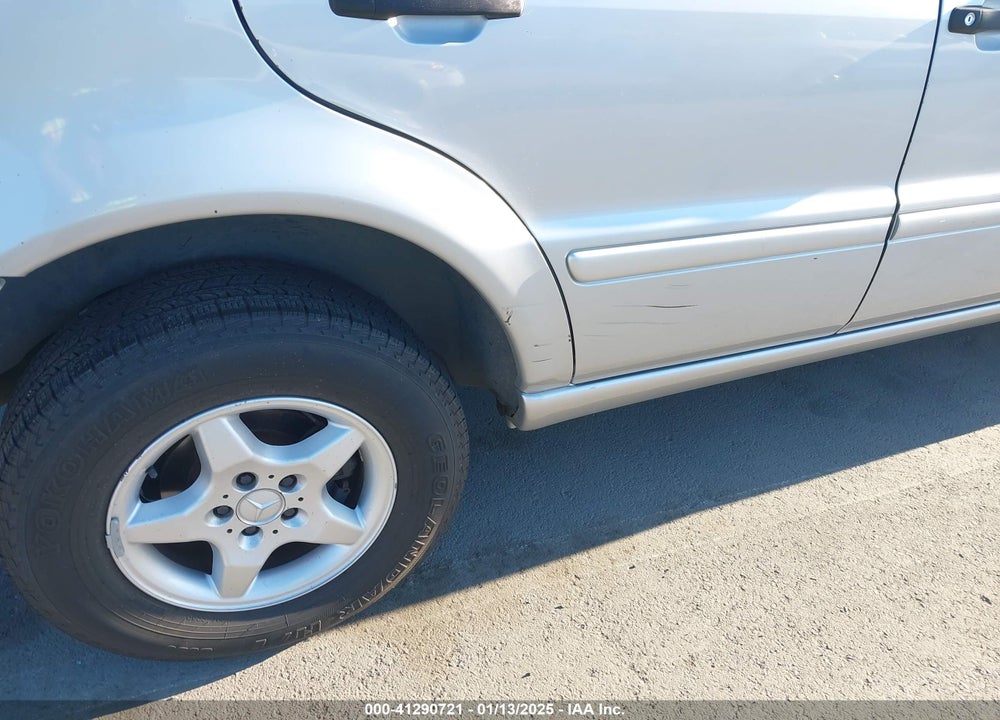 2001 MERCEDES-BENZ ML 320 VIN: 4JGAB54E51A274528