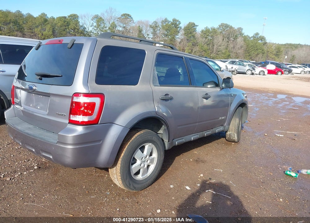 2008 FORD ESCAPE XLT VIN: 1FMCU93128KE29422