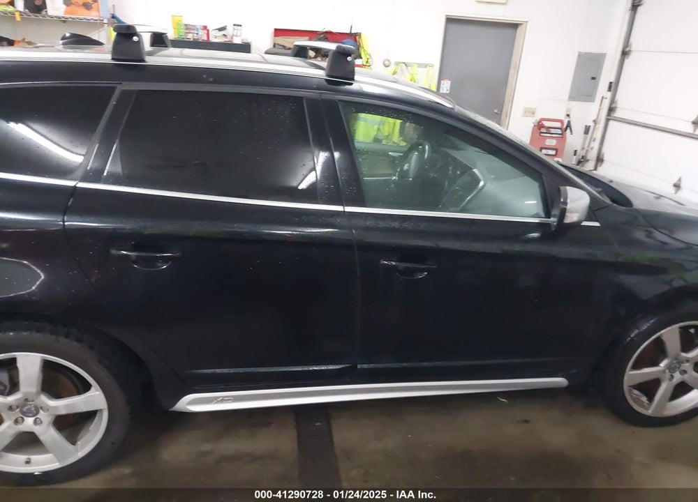 2013 VOLVO XC60 T6 VIN: YV4902DZ4D2411839