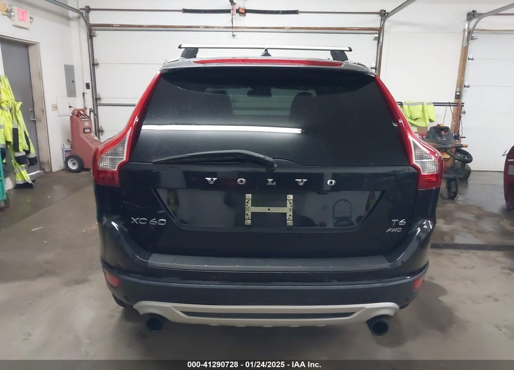 2013 VOLVO XC60 T6 VIN: YV4902DZ4D2411839