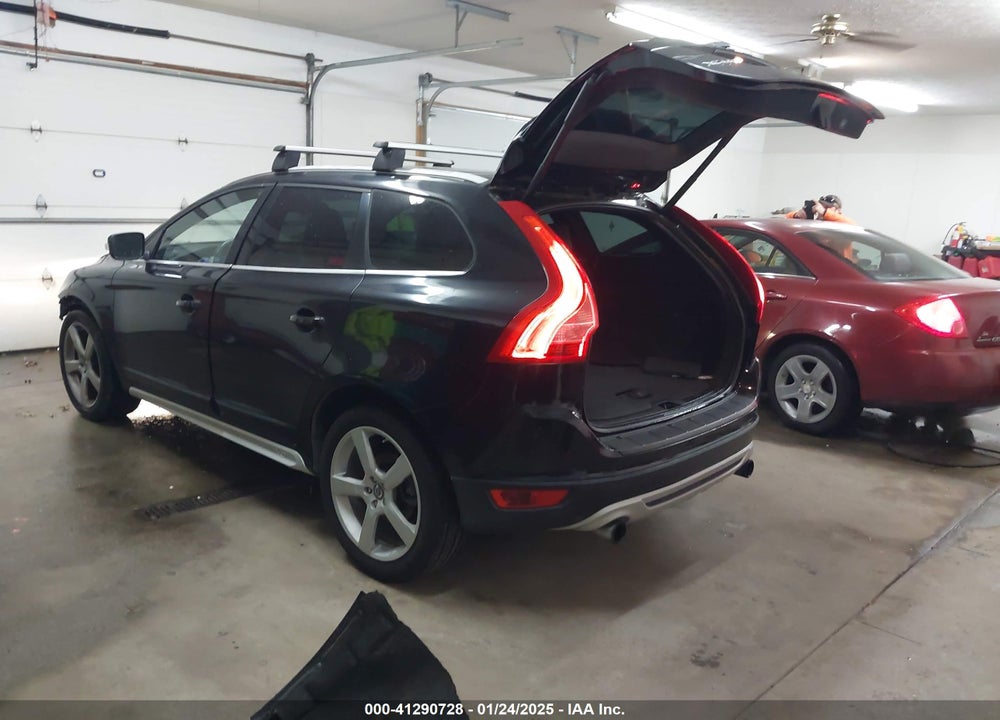 2013 VOLVO XC60 T6 VIN: YV4902DZ4D2411839