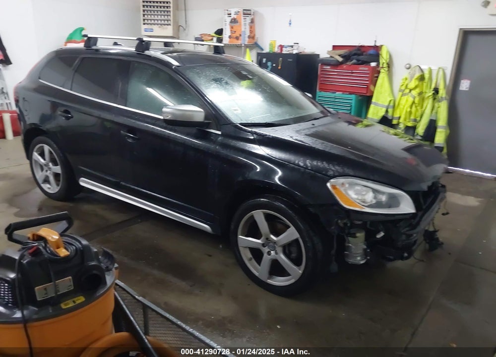 2013 VOLVO XC60 T6 VIN: YV4902DZ4D2411839