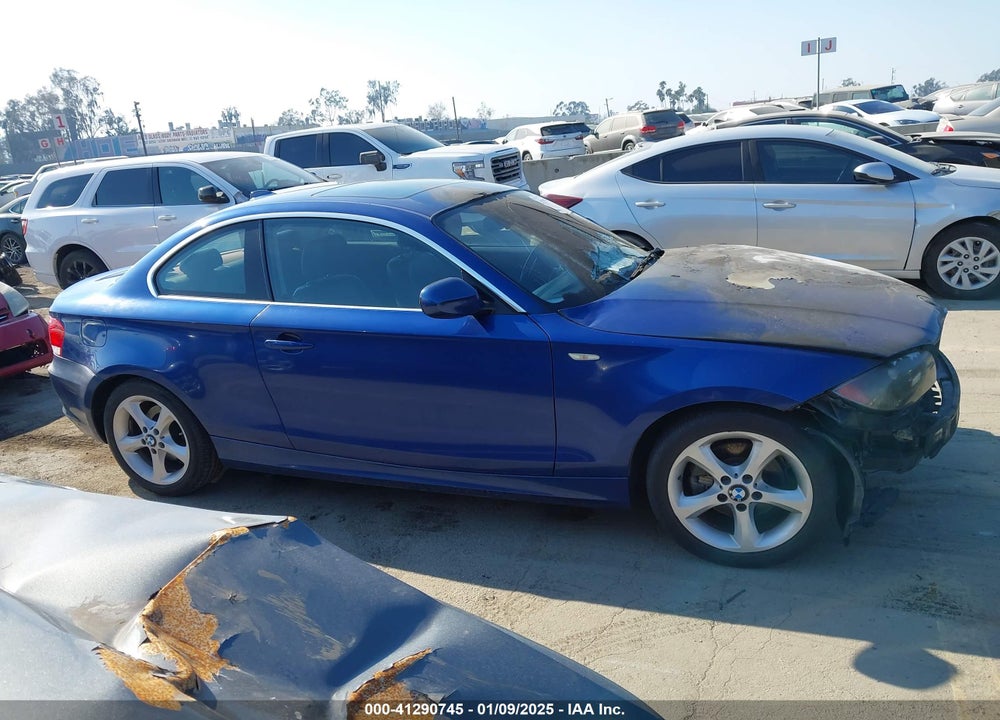 2011 BMW 128 VIN: WBAUP7C52BVP21792