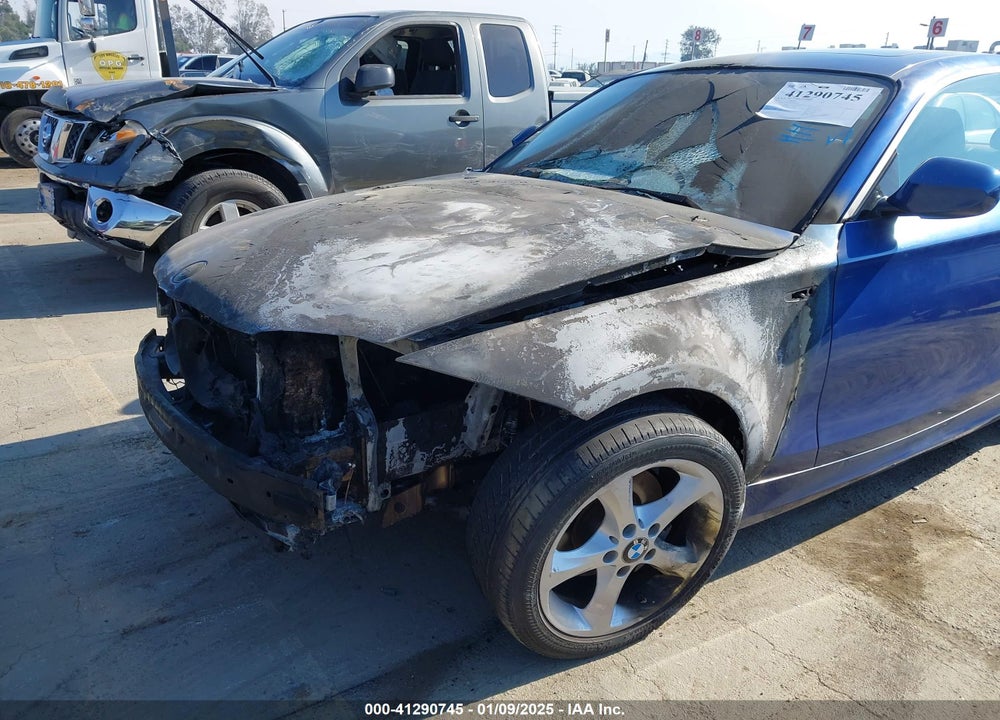 2011 BMW 128 VIN: WBAUP7C52BVP21792