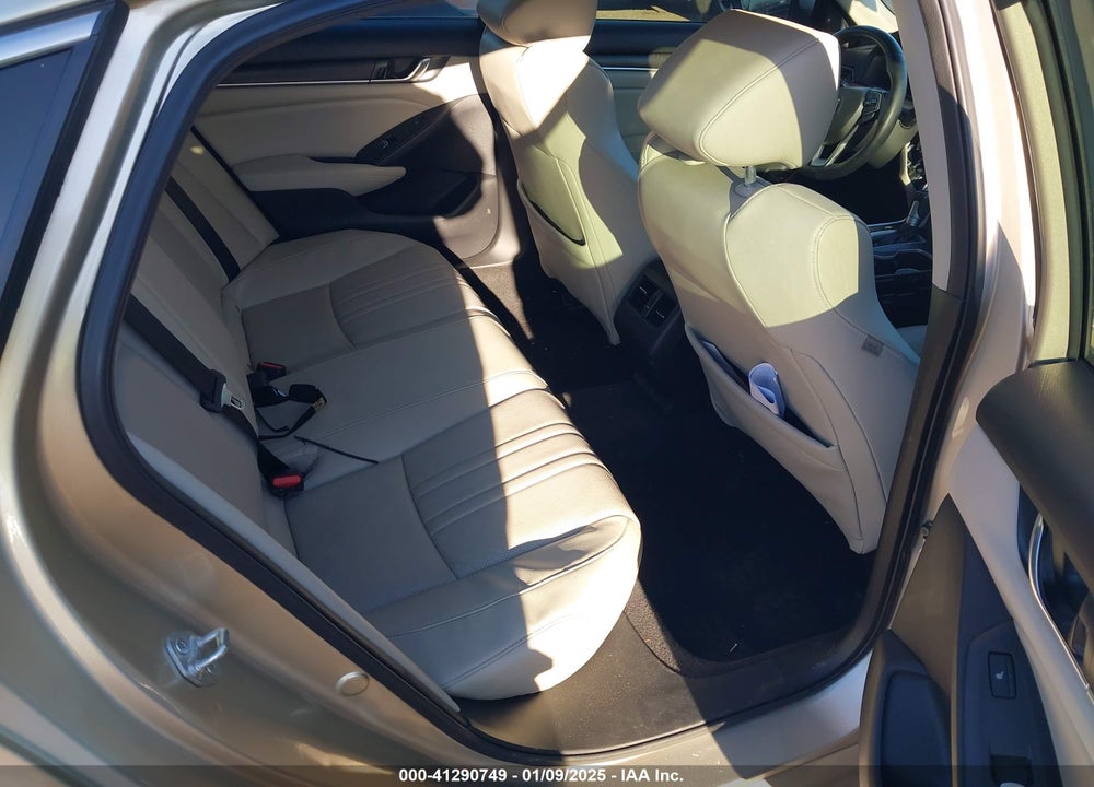 2018 HONDA ACCORD VIN: 1HGCV1F95JA100781