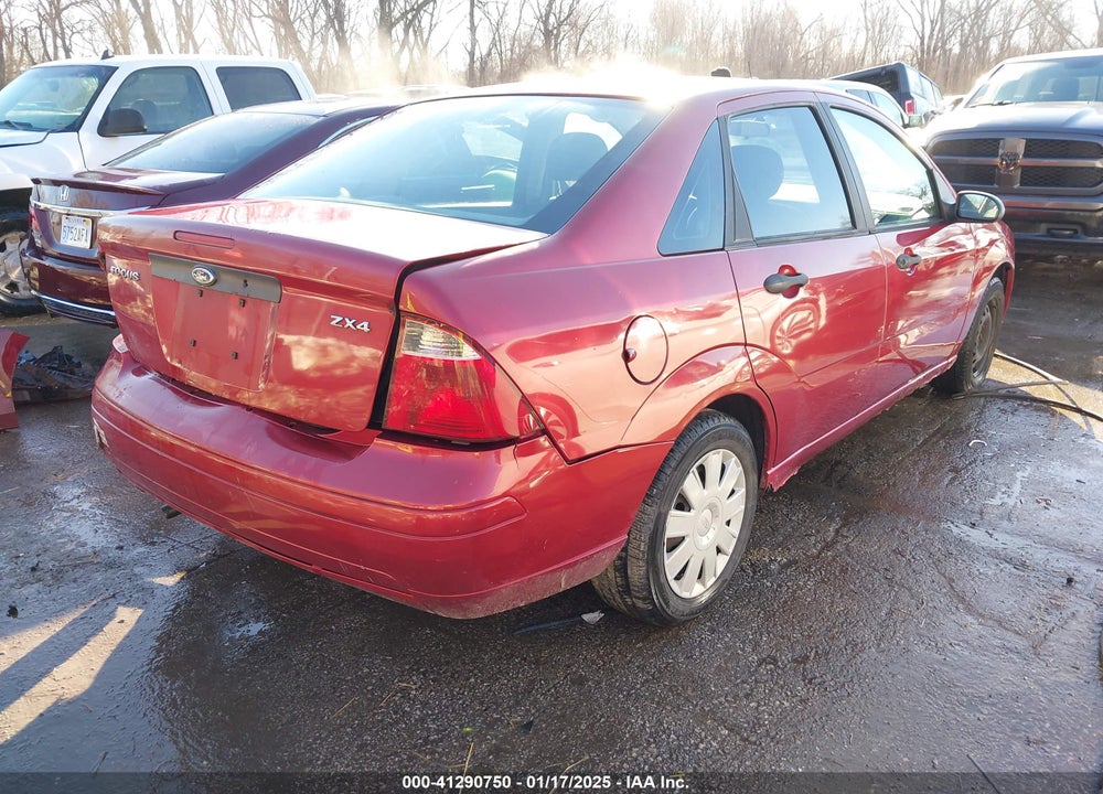 2005 FORD FOCUS ZX4 VIN: 1FAFP34N95W298328