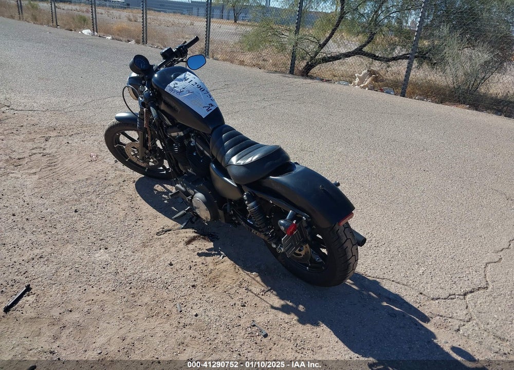 2018 HARLEY-DAVIDSON XL883 IRON 883 VIN: 1HD4LE217JC427363