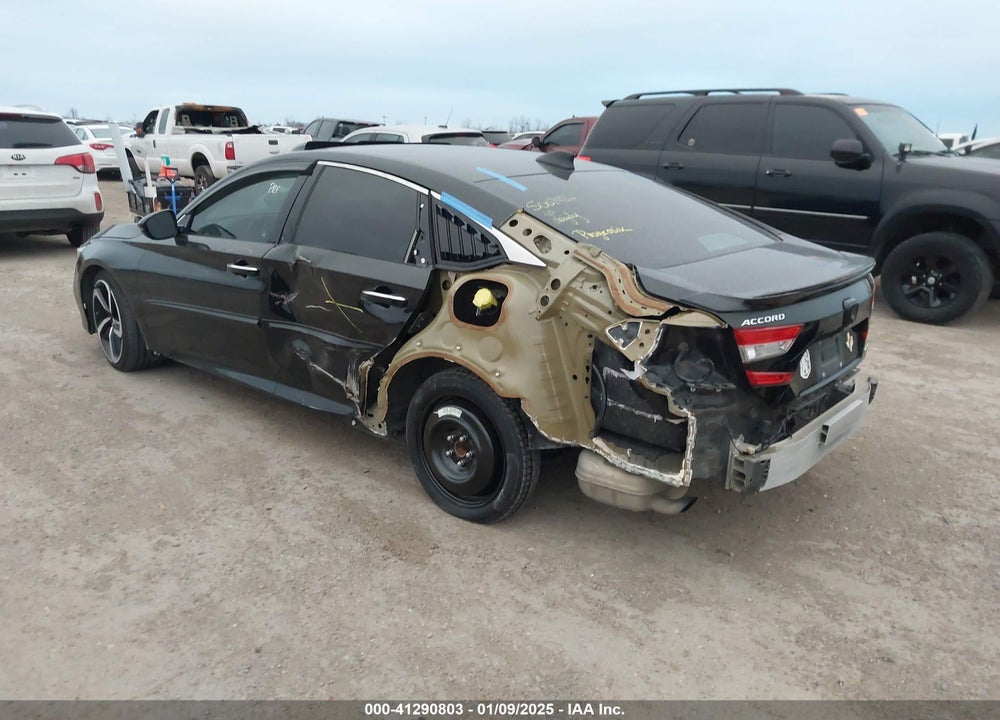 2018 HONDA ACCORD VIN: 1HGCV1F9XJA010333