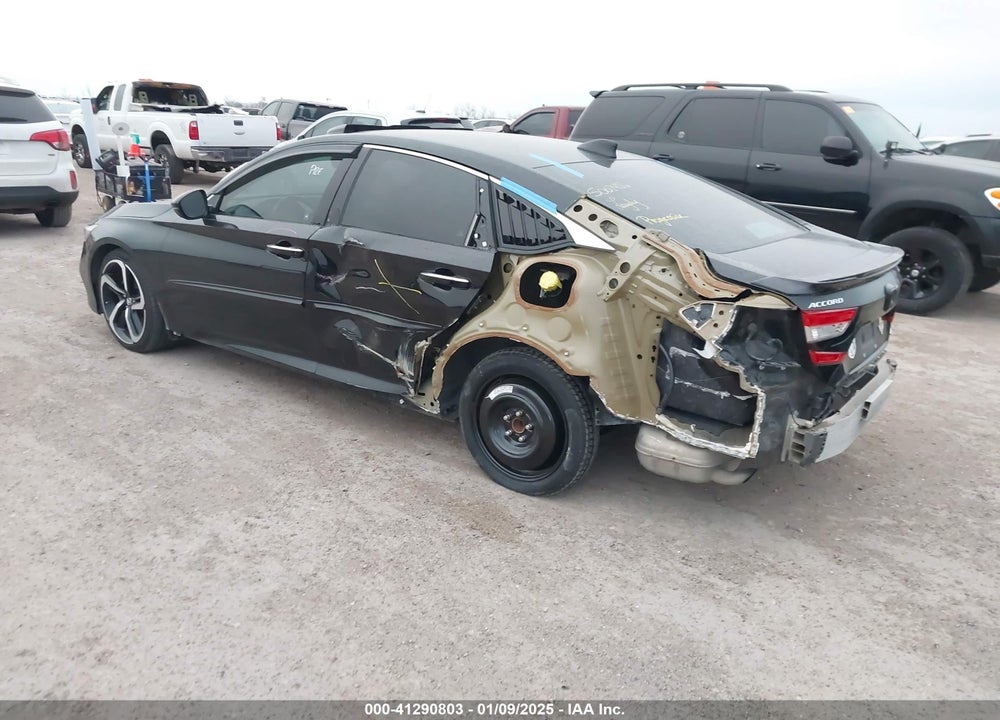 2018 HONDA ACCORD VIN: 1HGCV1F9XJA010333