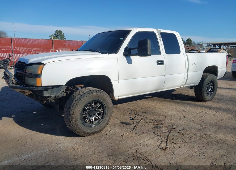 2005 CHEVROLET SILVERADO 1500 LS VIN: 1GCEC19Z05Z307983