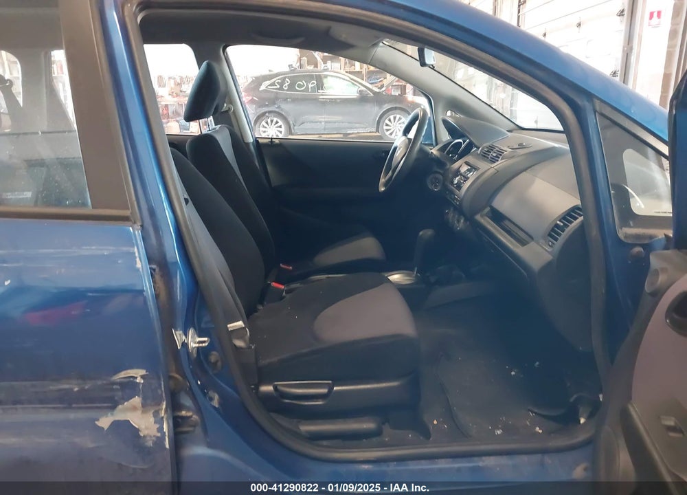 2007 HONDA FIT VIN: JHMGD38487S066479