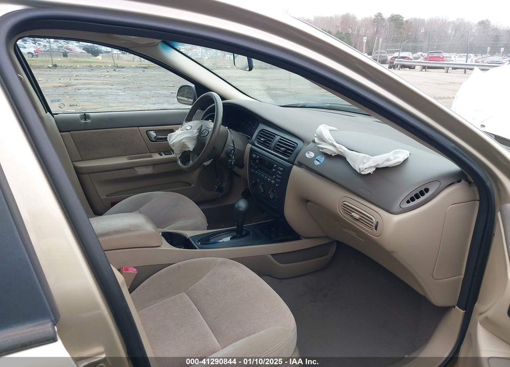 2001 FORD TAURUS SES VIN: 1FAFP55U01A173226