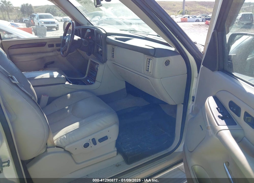 2005 CADILLAC ESCALADE STANDARD VIN: 1GYEK63N15R192732
