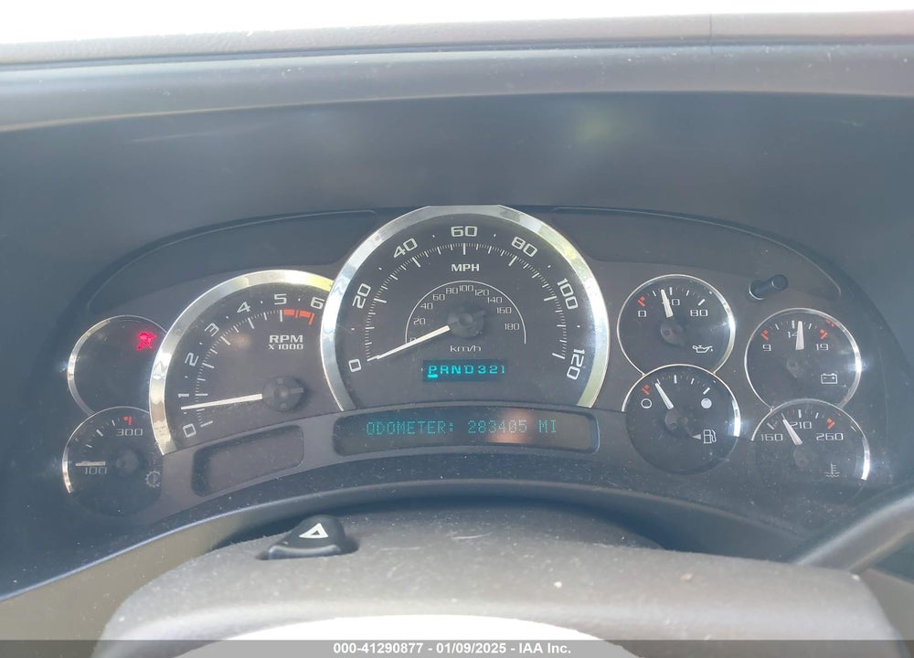 2005 CADILLAC ESCALADE STANDARD VIN: 1GYEK63N15R192732
