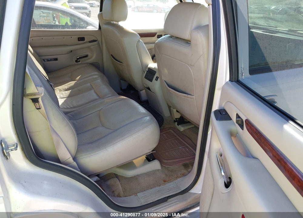 2005 CADILLAC ESCALADE STANDARD VIN: 1GYEK63N15R192732