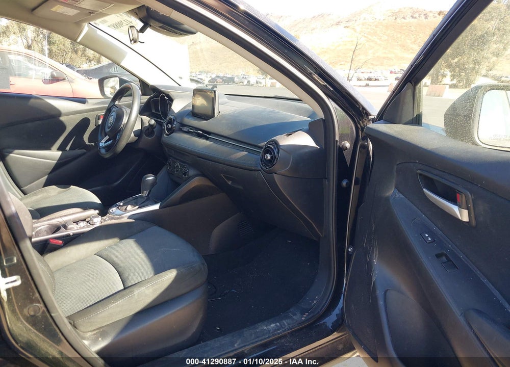 2020 TOYOTA YARIS VIN: 3MYDLBJV0LY700756
