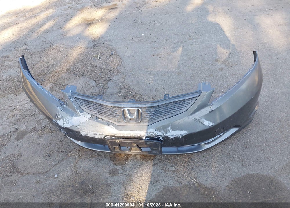 2012 HONDA FIT VIN: JHMGE8H33CS003978