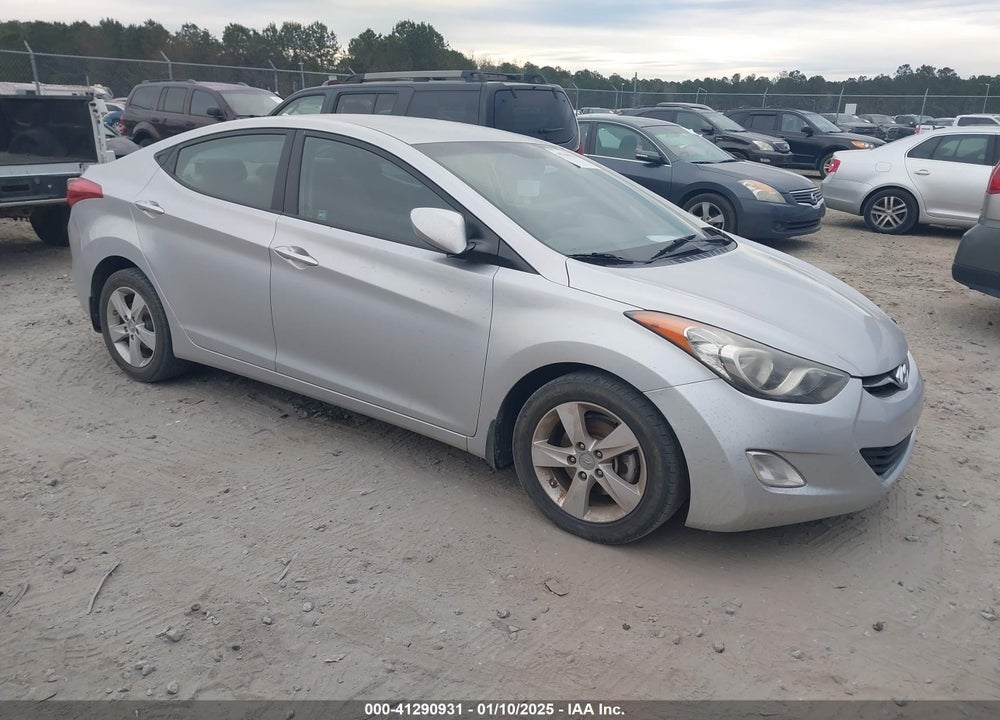 2013 HYUNDAI ELANTRA GLS VIN: KMHDH4AE1DU661820