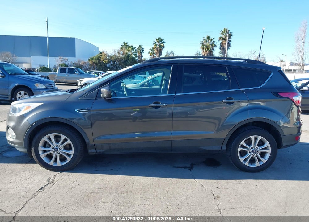 2018 FORD ESCAPE SE VIN: 1FMCU0GDXJUC90005
