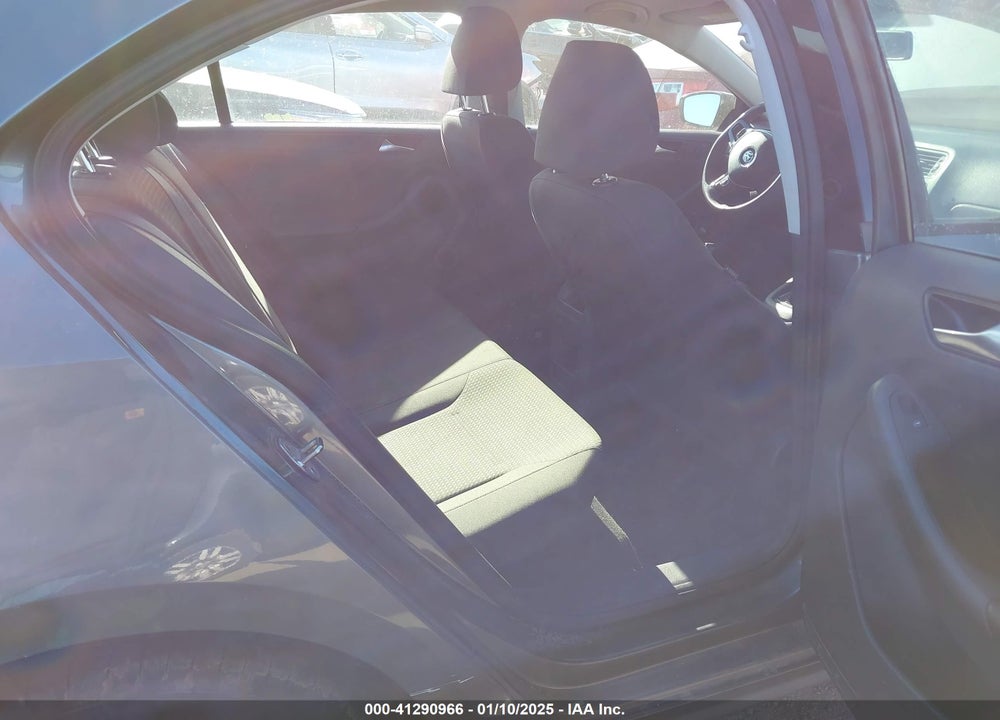 2015 VOLKSWAGEN JETTA VIN: 3VW2K7AJ8FM279588