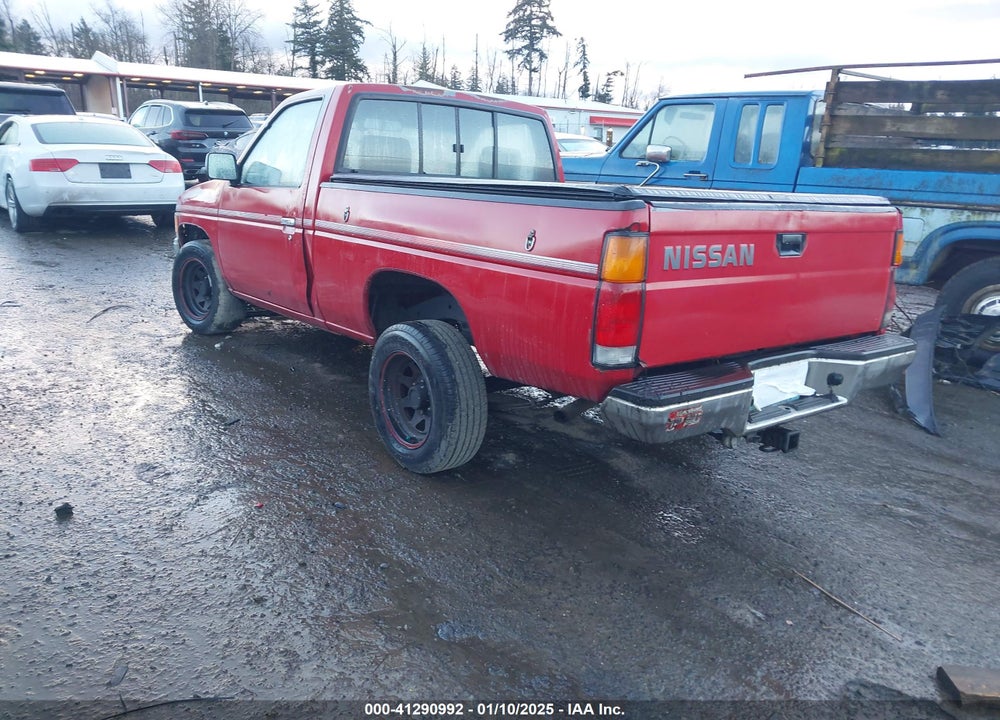 1992 NISSAN TRUCK SHORT WHEELBASE VIN: 1N6SD11S5NC318203