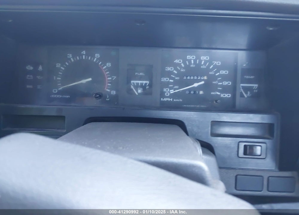 1992 NISSAN TRUCK SHORT WHEELBASE VIN: 1N6SD11S5NC318203
