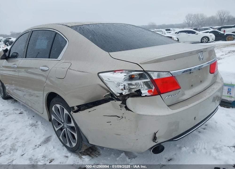 2015 HONDA ACCORD VIN: 1HGCR2F5XFA018947