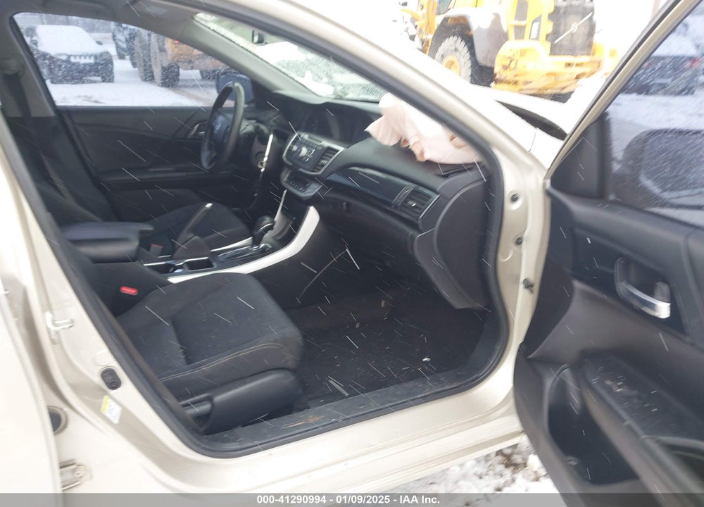 2015 HONDA ACCORD VIN: 1HGCR2F5XFA018947