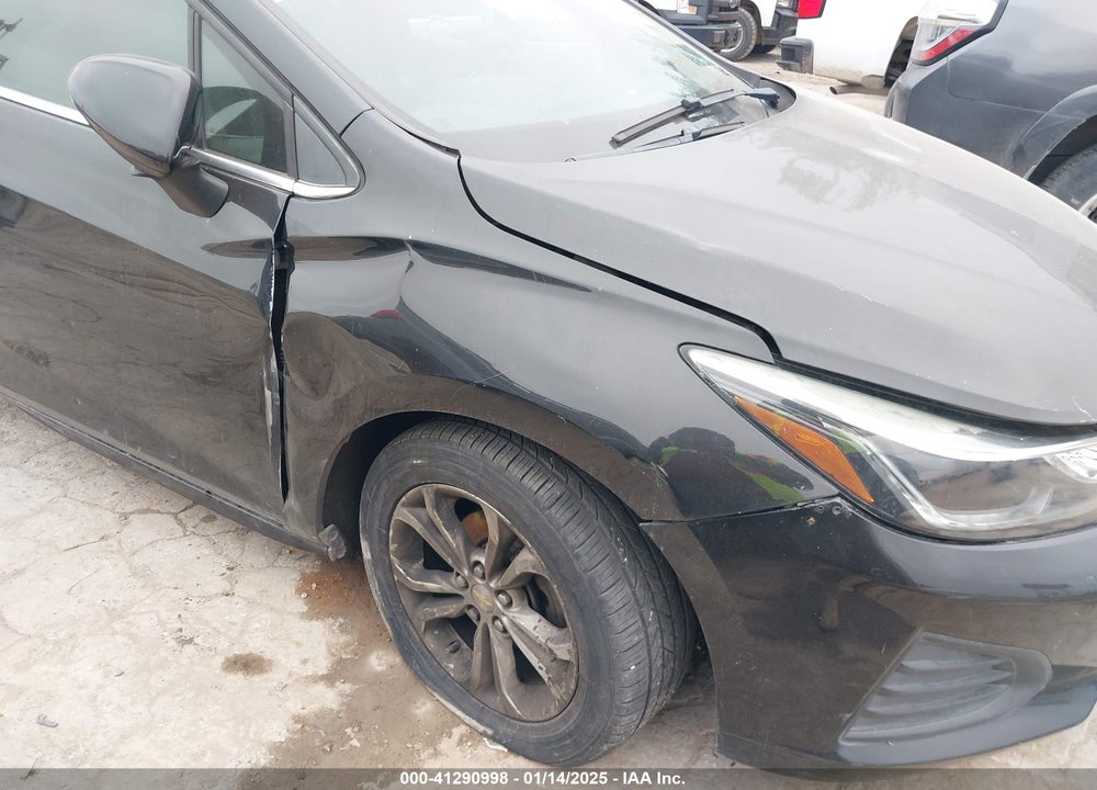 2019 CHEVROLET CRUZE VIN: 1G1BE5SM0K7141757