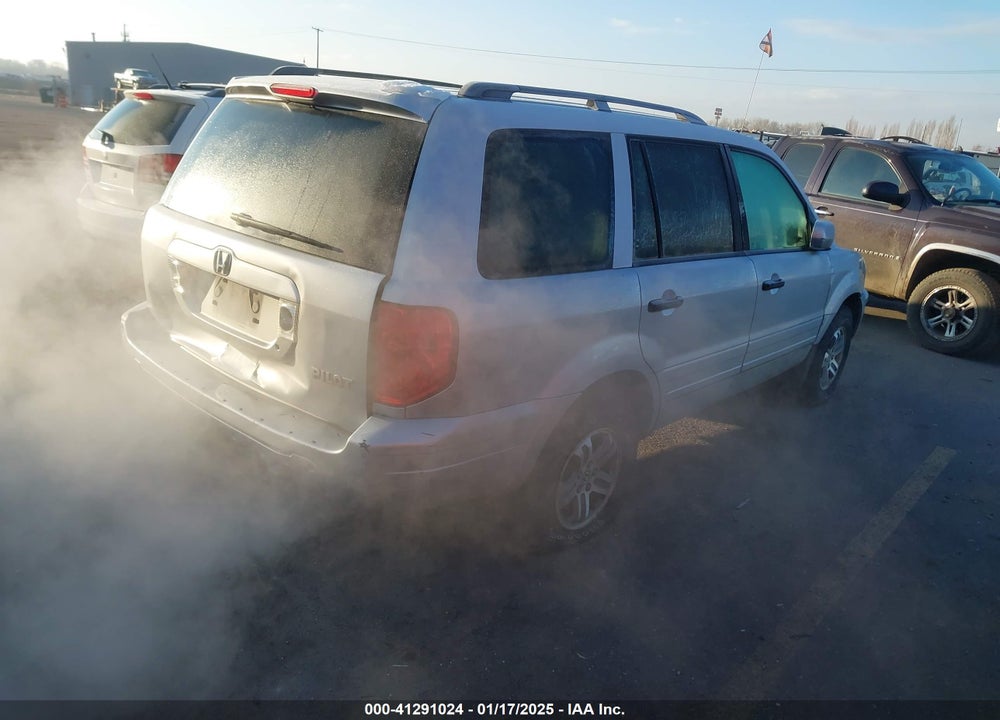 2004 HONDA PILOT EX VIN: 2HKYF18484H607030