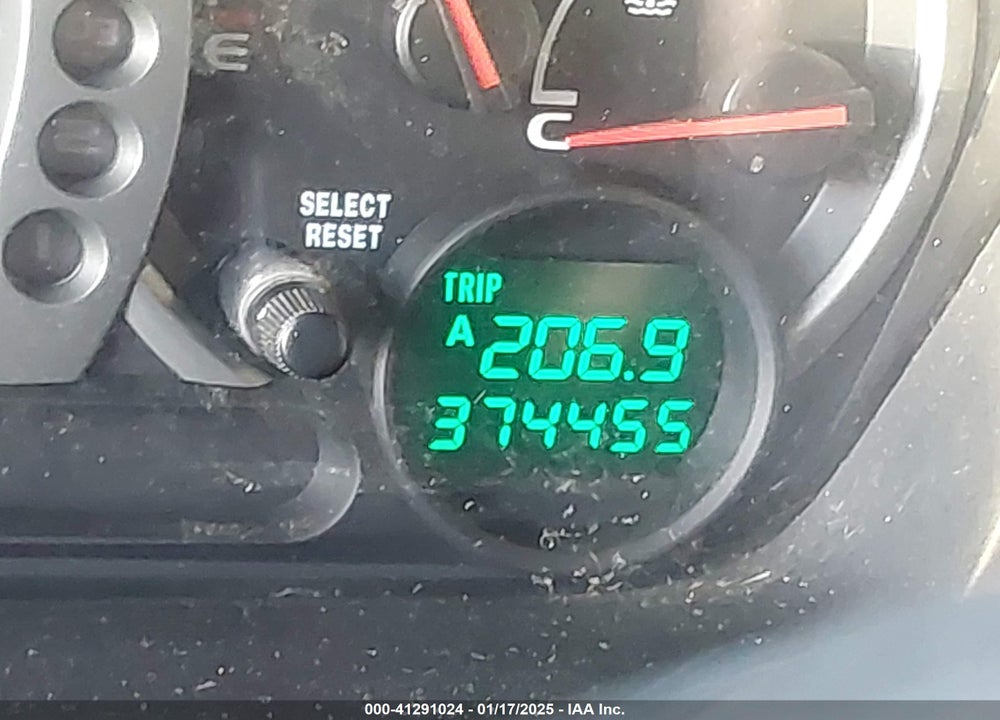 2004 HONDA PILOT EX VIN: 2HKYF18484H607030