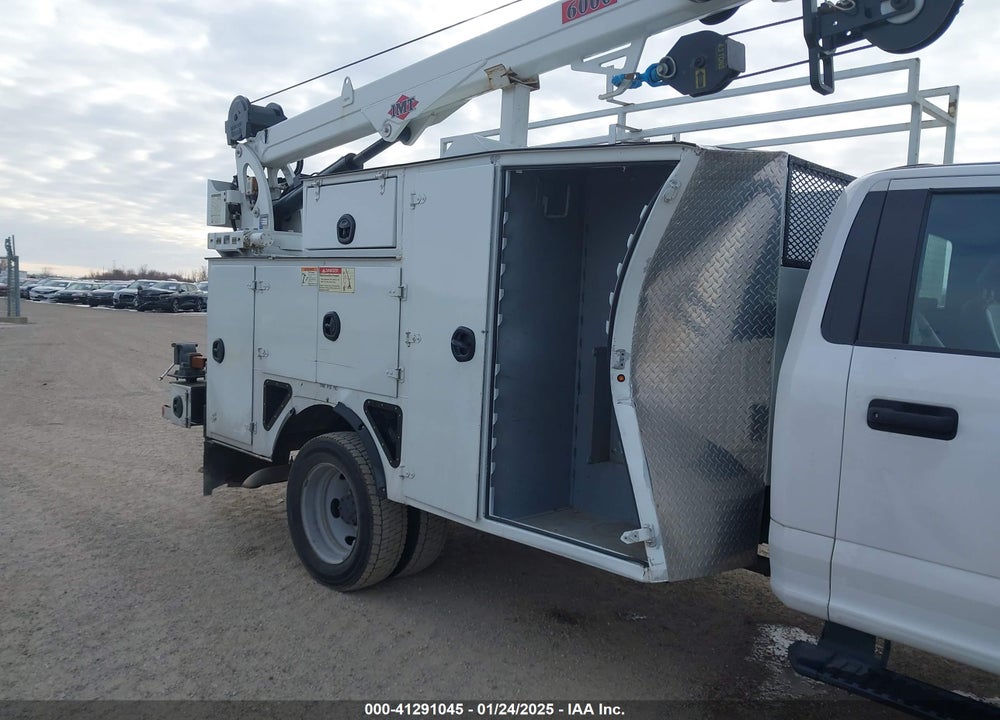 2020 FORD F-550 CHASSIS XL VIN: 1FDUF5GN0LEE46635