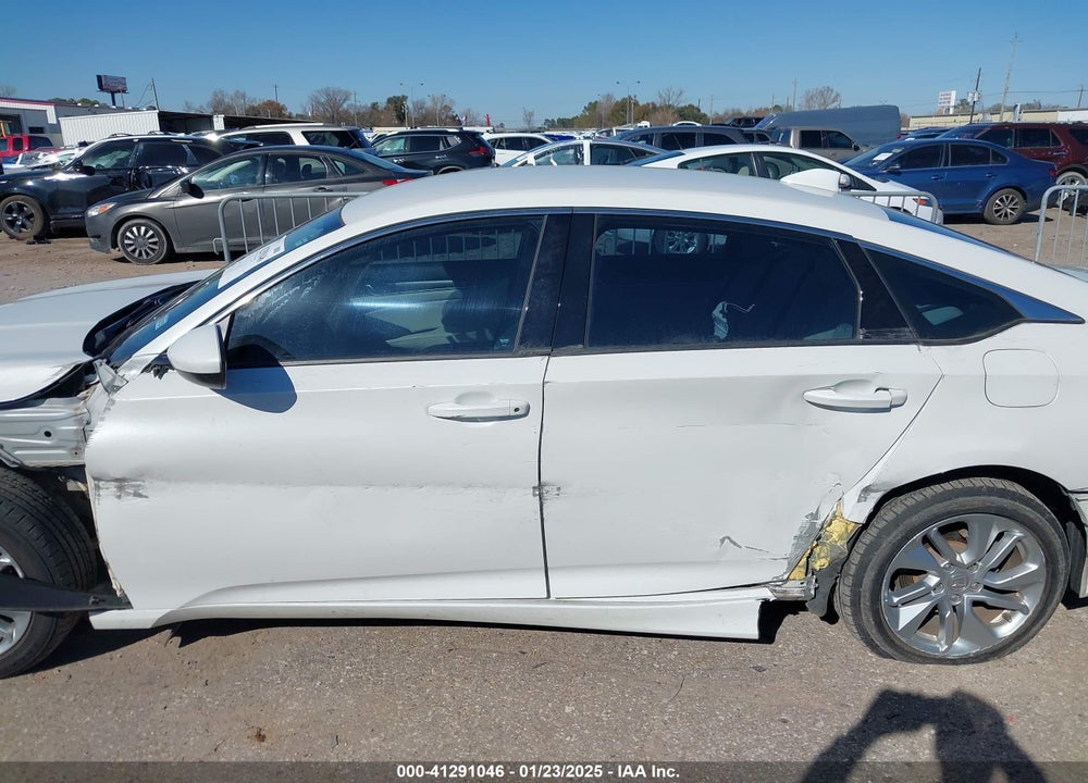 2018 HONDA ACCORD VIN: 1HGCV1F12JA068351