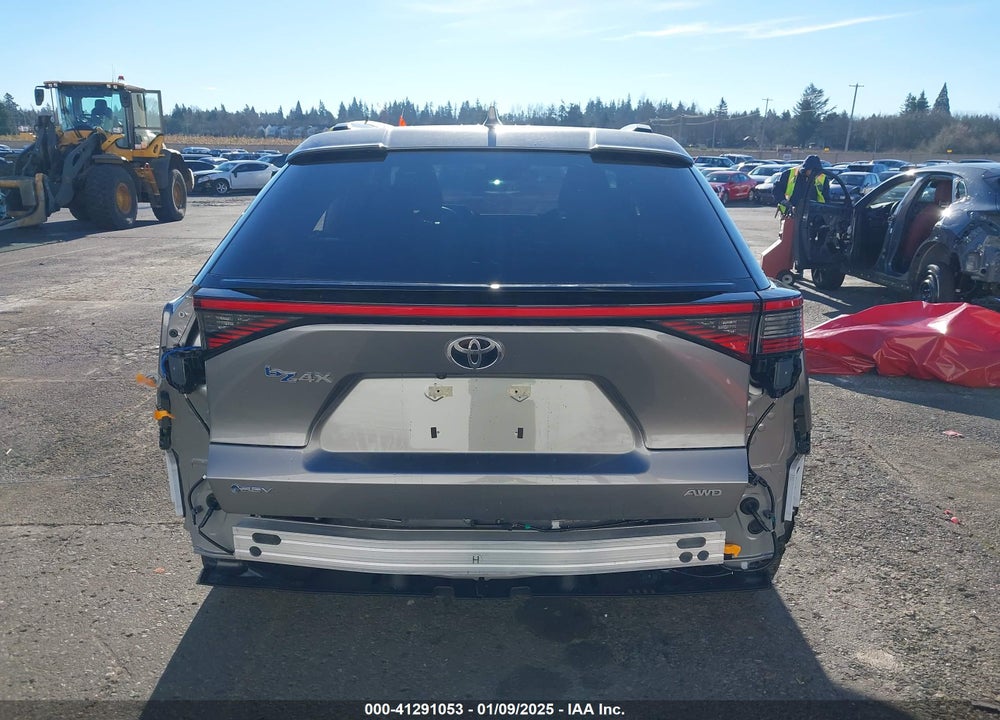 2024 TOYOTA BZ4X XLE VIN: JTMABACA6RA075432