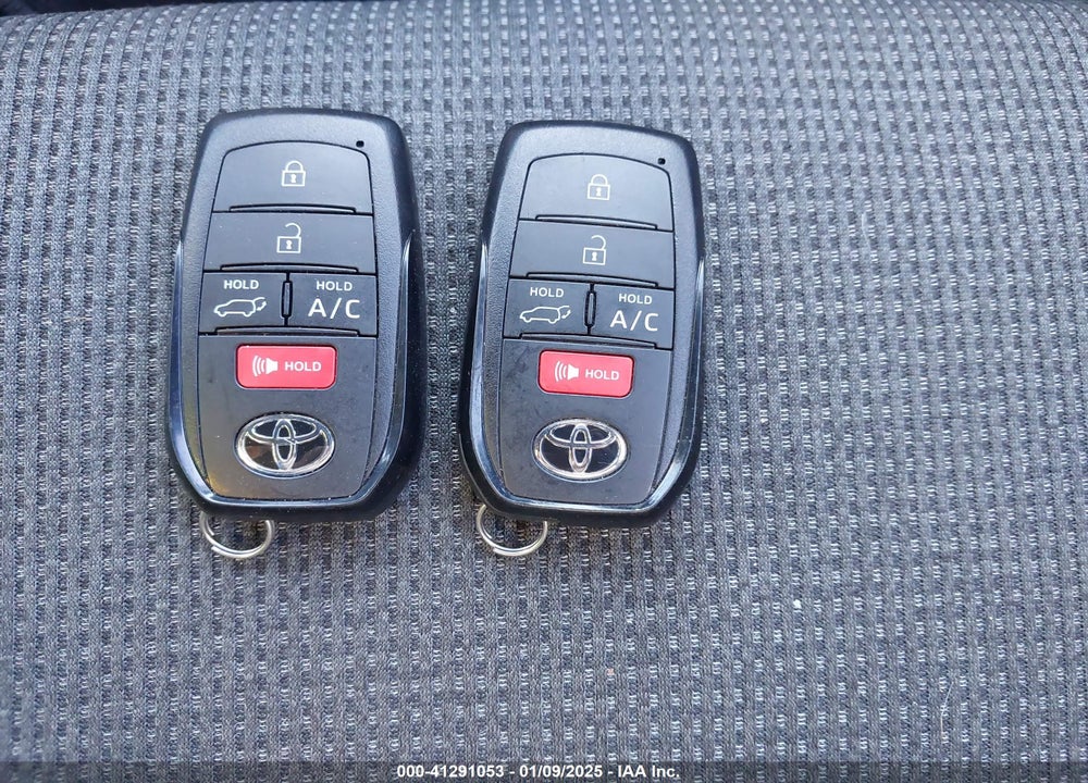 2024 TOYOTA BZ4X XLE VIN: JTMABACA6RA075432