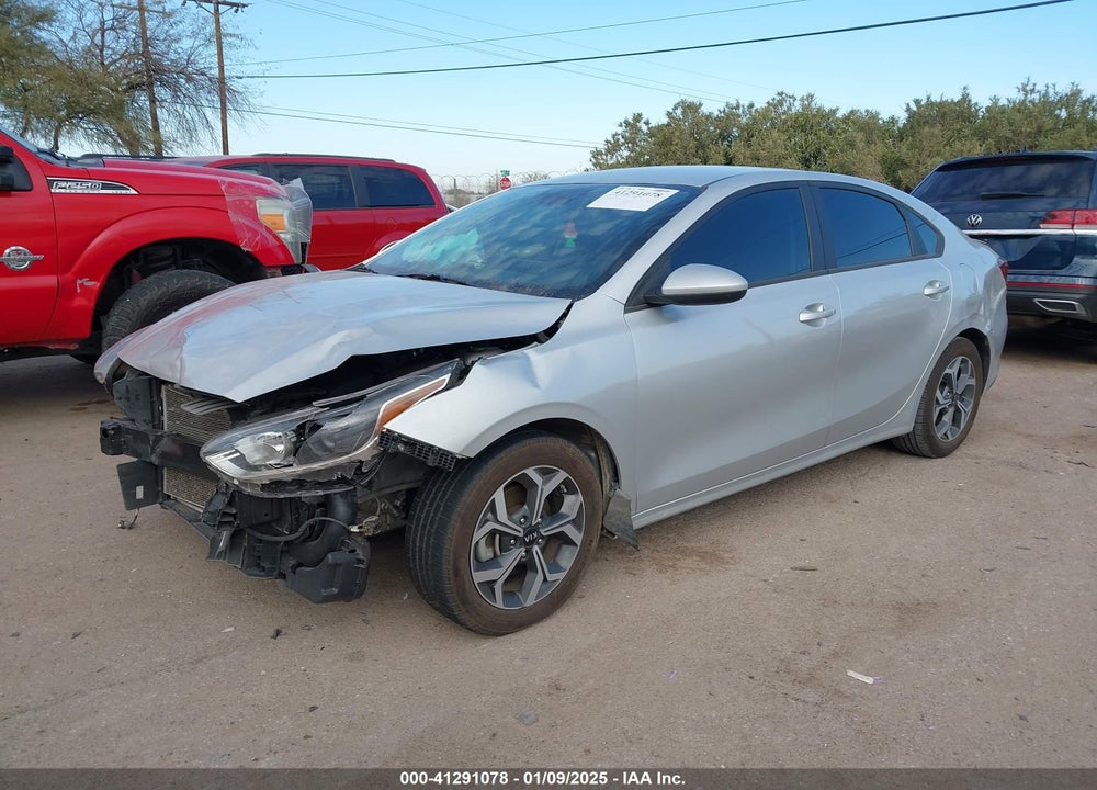 2021 KIA FORTE VIN: 3KPF24AD2ME381165