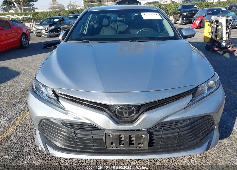2018 TOYOTA CAMRY LE VIN: 4T1B11HK5JU012829